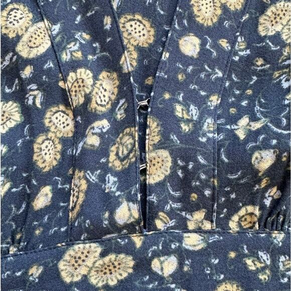 Free People Some Like it Hot Jumpsuit Floral Midnight Combo Size 4 - Picture 8 of 13